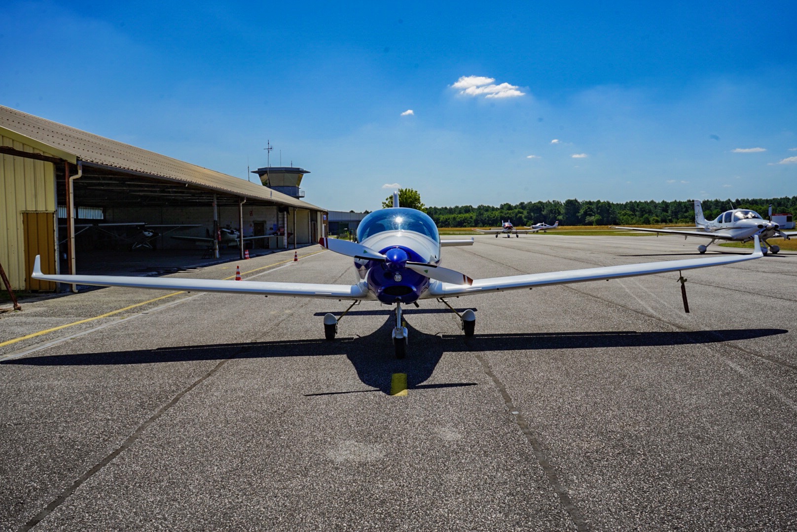 Aquila AT01 — photo 3