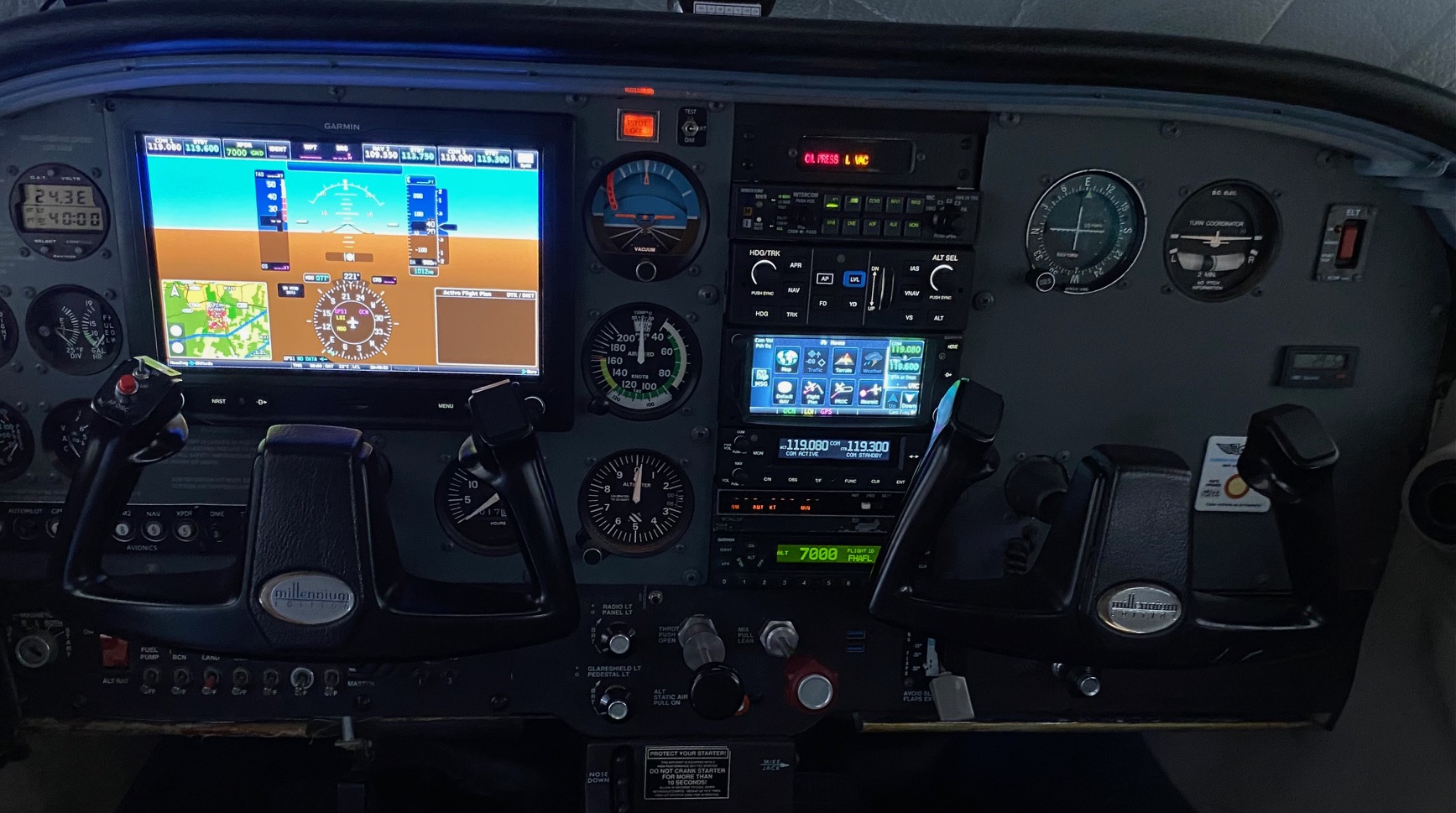Cessna 172S — photo 2